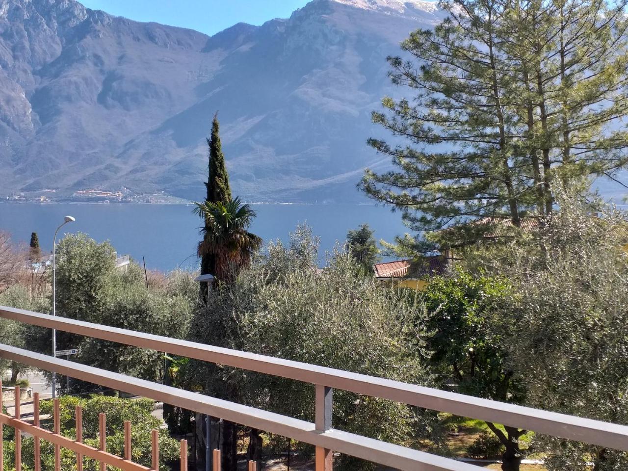 Hotel Villa Grazia Limone sul Garda Exterior photo